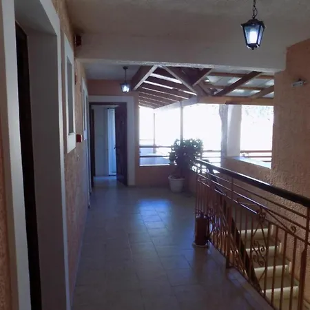 Afrodite 18 Spacious Apartment *